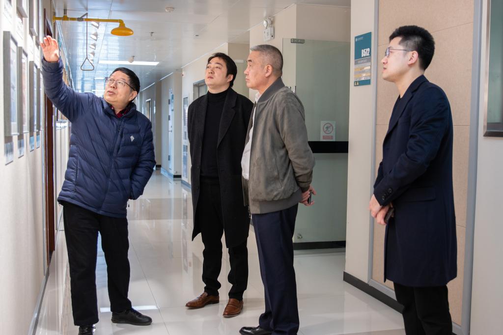 創(chuàng)新驅(qū)動(dòng)未來(lái)，科技賦能健康 浙江中堅(jiān)科技股份董事長(zhǎng)吳明根一行蒞臨未來(lái)食品科學(xué)中心參觀(guān)交流